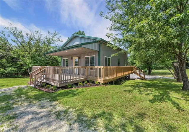 Photo 2 of Single family home for sale at 14820 Crystal Dr, Excelsior Springs, MO 64024 | MLS# 2633213 | Listing updated on 2026-08-22
