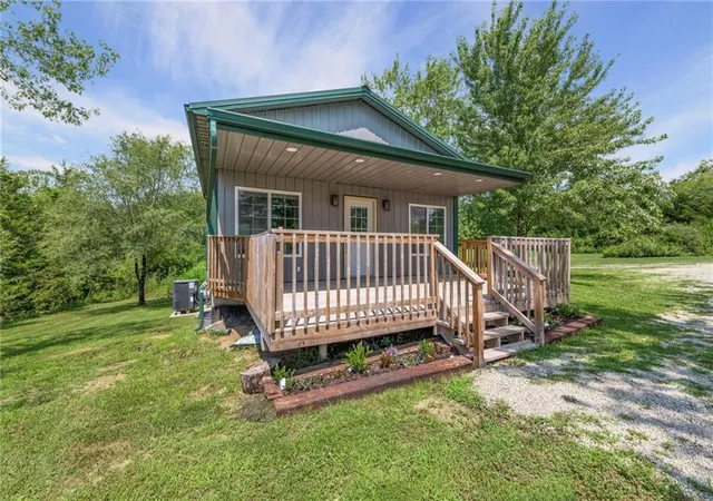 Photo 4 of Single family home for sale at 14820 Crystal Dr, Excelsior Springs, MO 64024 | MLS# 2633213 | Listing updated on 2026-08-22