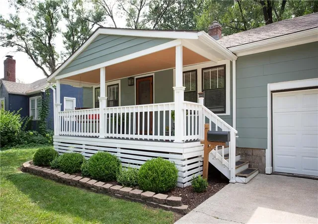 4th image of 5700 Reeds Rd, Mission, KS 66202 | MLS# 2633217