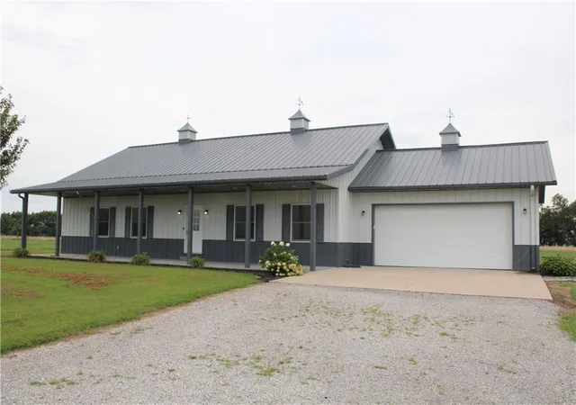 1st image of 455 S Hwy 7 N/a, Girard, KS 66743 | MLS# 2633225