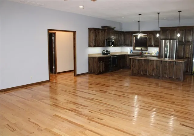 2nd image of 455 S Hwy 7 N/a, Girard, KS 66743 | MLS# 2633225