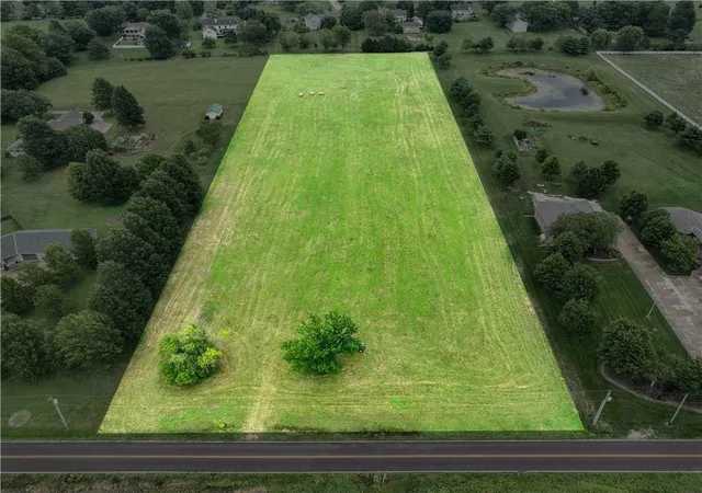 5th image of 19185 Antioch Rd, Bucyrus, KS 66013 | MLS# 2633229
