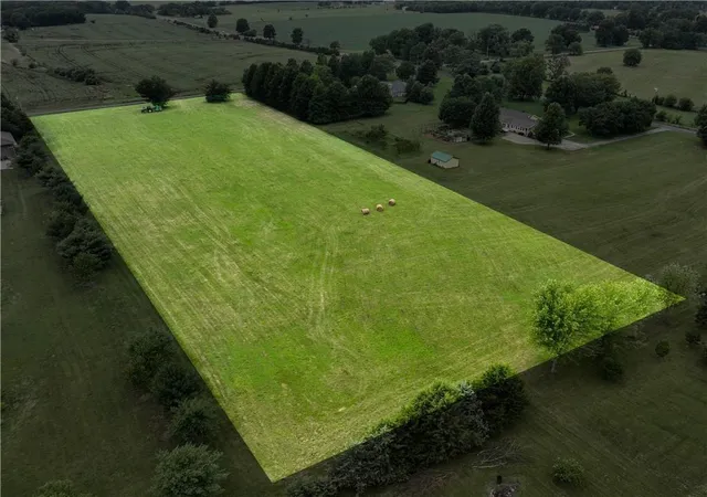 6th image of 19185 Antioch Rd, Bucyrus, KS 66013 | MLS# 2633229