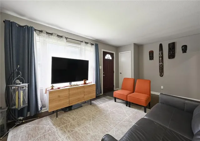 Photo 3 of Single family home for sale at 8604 E 53rd Terrace, Kansas City, MO 64129 | MLS# 2633240 | Listing updated on 2026-10-01