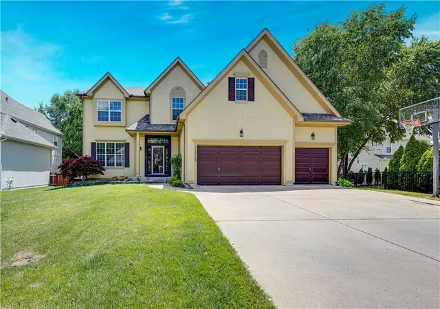 1st image of 12725 W 138th St, Overland Park, KS 66221 | MLS# 2633258