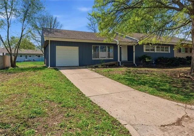 Photo 1 of Sale Pending at 416 Sagebrush Ln, Belton, MO 64012 | MLS# 2633265 | Listing updated on 2026-08-26