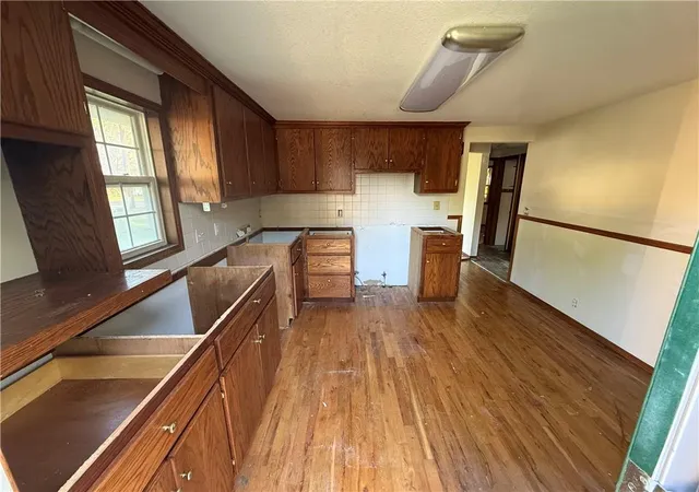 Photo 4 of Sale Pending at 2801 S 8th Street, Kansas City, KS 66103 | MLS# 2633266 | Listing updated on 2026-09-08