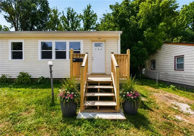 Photo 1 of Single family home for sale at 103 Berton Rd, Excelsior Springs, MO 64024 | MLS# 2633267 | Listing updated on 2026-08-10