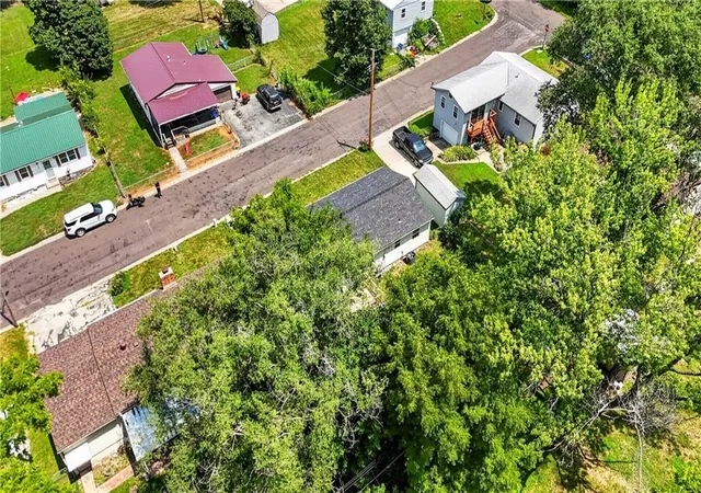 Photo 45 of Single family home for sale at 103 Berton Rd, Excelsior Springs, MO 64024 | MLS# 2633267 | Listing updated on 2026-08-10