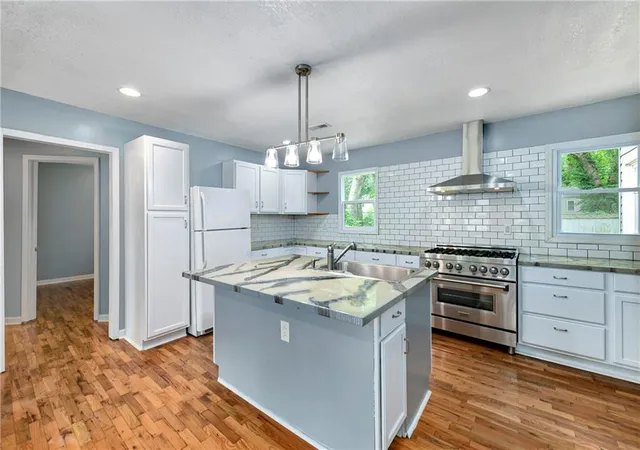 3rd image of 1609 Michael St, Leavenworth, KS 66048 | MLS# 2633277