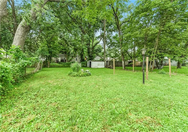 31st image of 1609 Michael St, Leavenworth, KS 66048 | MLS# 2633277