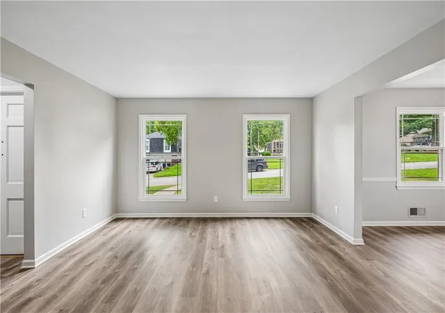 Photo 5 of Sale Pending at 1313 E 98th Terrace, Kansas City, MO 64131 | MLS# 2633290 | Listing updated on 2026-08-24
