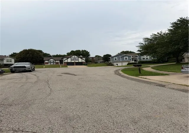 Photo 2 of Sale Pending at 7203 E 133rd Circle, Grandview, MO 64030 | MLS# 2633298 | Listing updated on 2026-08-14
