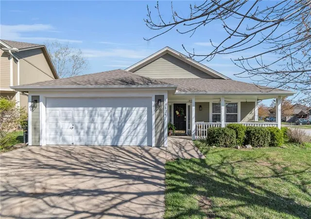 1st image of 19624 E 7th Street Ct N, Independence, MO 64056 | MLS# 2633301