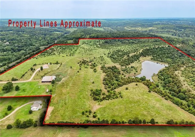 2nd image of 1460 E 250 Rd, Lecompton, KS 66050 | MLS# 2633304