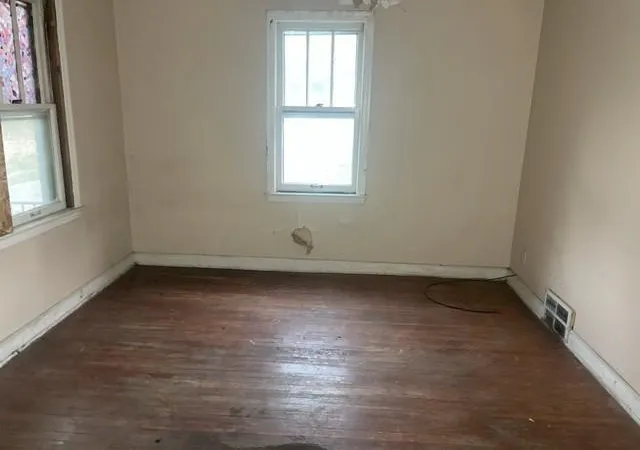 Photo 4 of House for sale at 1500 Woodland Blvd, Kansas City, KS 66106 | MLS# 2633310 | Listing updated on 2026-09-22