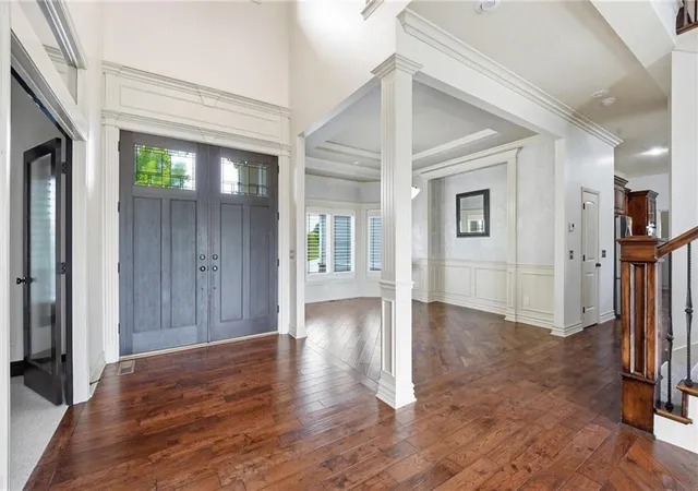 Photo 4 of Single family home for sale at 324 NW Thoreau Cir, Lees Summit, MO 64081 | MLS# 2633311 | Listing updated on 2026-09-28