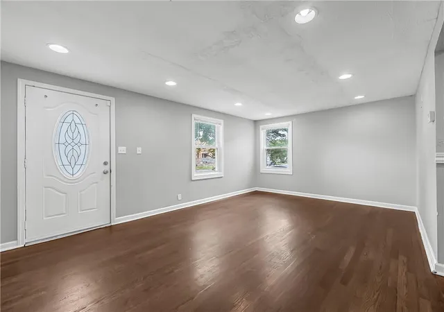 Photo 3 of Single family home for sale at 3117 S Crysler Ave, Independence, MO 64055 | MLS# 2633329 | Listing updated on 2026-07-31