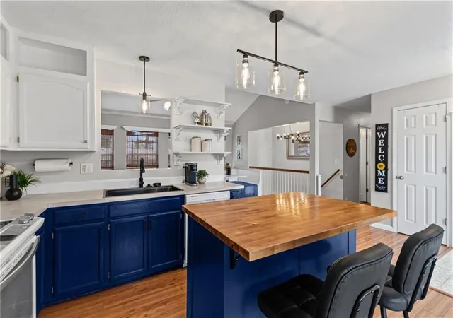 Photo 4 of Sale Pending at 20209 E 17th Street Ct N, Independence, MO 64056 | MLS# 2633341 | Listing updated on 2026-09-13
