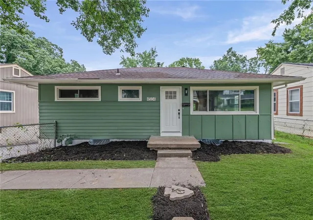 Photo 1 of Sale Pending at 4504 Wood Ave, Kansas City, KS 66102 | MLS# 2633342 | Listing updated on 2026-09-29