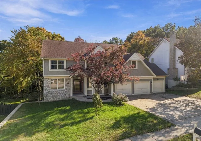 Photo 2 of Single family home for sale at 2509 NE 78th Street, Kansas City, MO 64118 | MLS# 2633345 | Listing updated on 2026-10-28