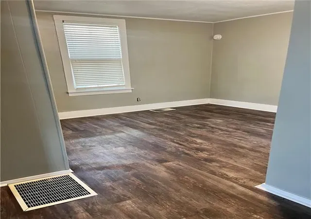 Photo 3 of Single family home for sale at 905 S 22nd Street, Saint Joseph, MO 64507 | MLS# 2633351 | Listing updated on 2026-07-28