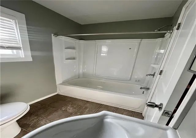 Photo 5 of Single family home for sale at 905 S 22nd Street, Saint Joseph, MO 64507 | MLS# 2633351 | Listing updated on 2026-07-28