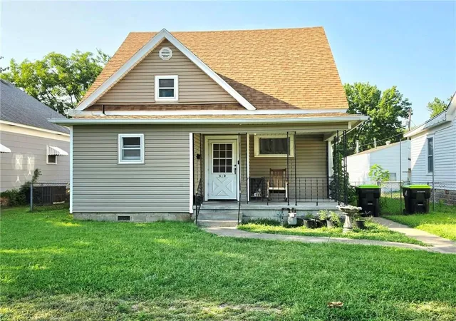 Photo 2 of Sale Pending at 510 W 2nd Street, Pittsburg, KS 66762 | MLS# 2633362 | Listing updated on 2026-09-03