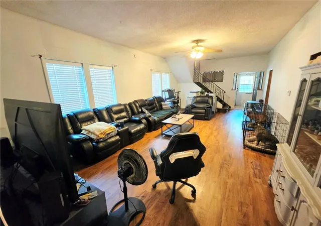 Photo 4 of Sale Pending at 510 W 2nd Street, Pittsburg, KS 66762 | MLS# 2633362 | Listing updated on 2026-09-03