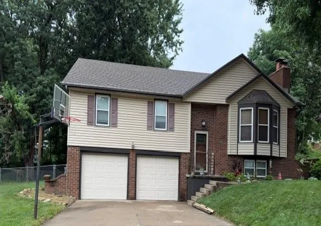 Photo 1 of Sale Pending at 3909 W Haverill Dr, Saint Joseph, MO 64506 | MLS# 2633364 | Listing updated on 2026-08-06