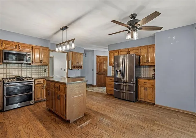 Photo 3 of Single family home for sale at 1426 NE 83rd Street, Kansas City, MO 64118 | MLS# 2633365 | Listing updated on 2026-09-21