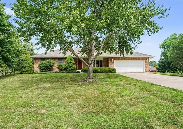 2nd image of 18103 Murphy Rd, Smithville, MO 64089 | MLS# 2633367