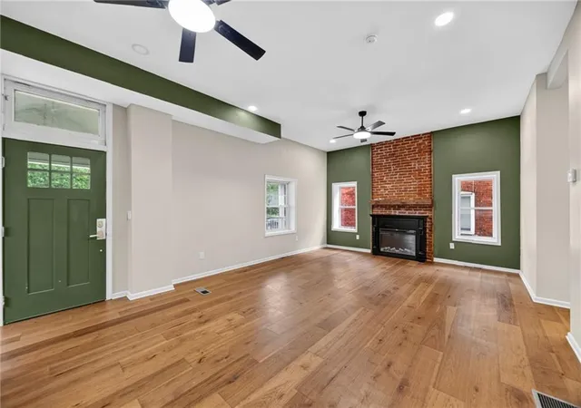 Photo 3 of Single family home for sale at 528 Park Ave, Kansas City, MO 64124 | MLS# 2633373 | Listing updated on 2026-08-27
