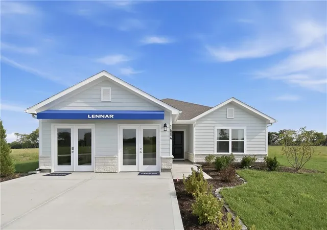 Photo 1 of Single family home for sale at 1604 Sw 9th Street, Oak Grove, MO 64075 | MLS# 2633376 | Listing updated on 2026-10-09
