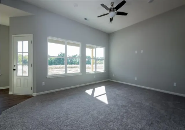 Photo 2 of Single family home for sale at 1307 Ne White Oaks Ln, Oak Grove, MO 64075 | MLS# 2633381 | Listing updated on 2026-07-25