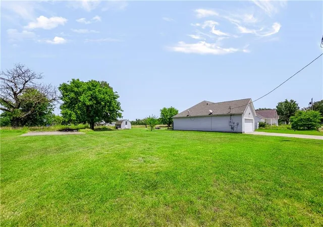 35th image of 821 E 19th St, Galena, KS 66739 | MLS# 2633383