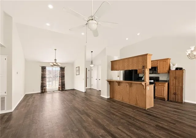 image of 821 E 19th St, Galena, KS 66739 | MLS# 2633383