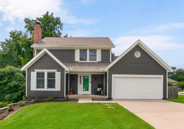 Photo 1 of Sale Pending at 4900 Ballentine St, Shawnee, KS 66203 | MLS# 2633393 | Listing updated on 2026-08-11