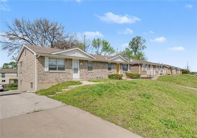 5th image of 3522 Ne 72Nd St, Gladstone, MO 64119 | MLS# 2633394