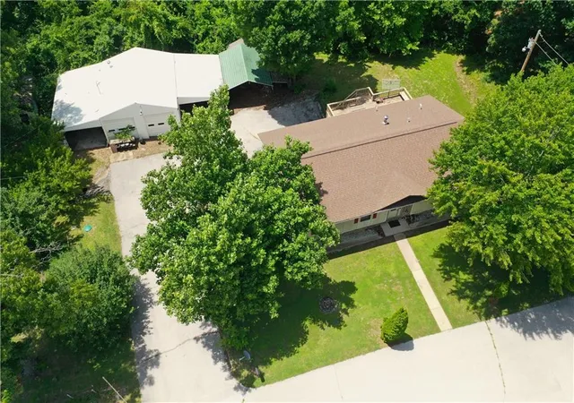 Photo 2 of Single family home for sale at 128 Jh Williamson Jr Ct, Saint Robert, MO 65584 | MLS# 2633401 | Listing updated on 2026-09-21
