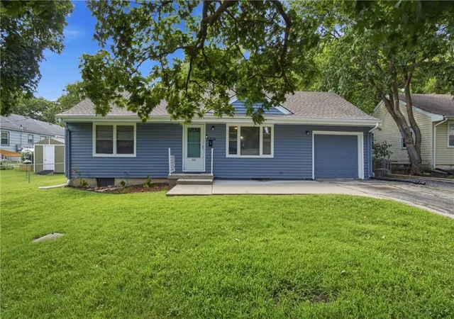 2nd image of 5736 Woodson St, Mission, KS 66202 | MLS# 2633402
