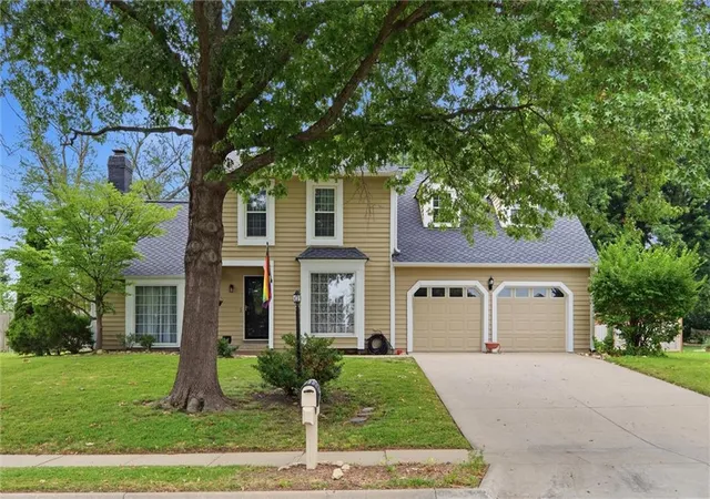 Photo 3 of Single family home for sale at 1597 El Dorado Dr, Lawrence, KS 66047 | MLS# 2633405 | Listing updated on 2026-08-09
