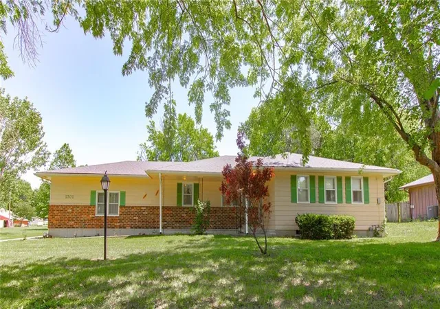 1st image of 1701 S Lexington St, Holden, MO 64040 | MLS# 2633412