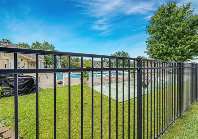 30th image of 2046 W 139th St, Overland Park, KS 66224 | MLS# 2633425