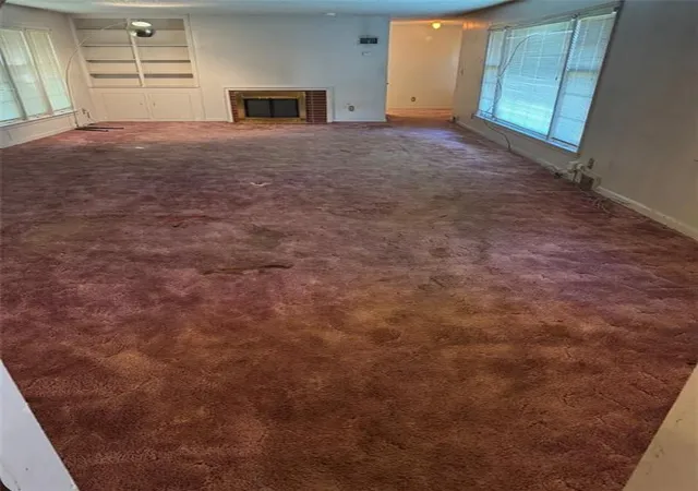 Photo 3 of Single family home for sale at 5801 Blue Hills Rd S, Kansas City, MO 64110 | MLS# 2633427 | Listing updated on 2026-10-18