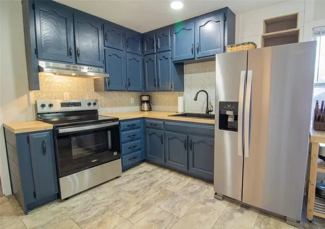 2nd image of 23142 Salley Dr, Warsaw, MO 65355 | MLS# 2633436