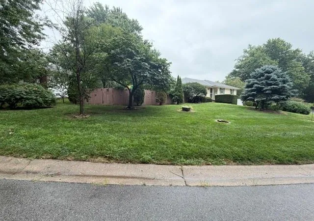 Photo 5 of Sale Pending at 46 Northridge Dr, Saint Joseph, MO 64506 | MLS# 2633440 | Listing updated on 2026-08-12