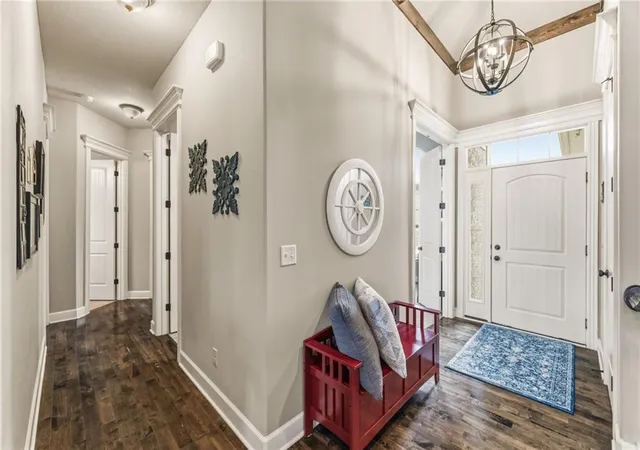 Photo 4 of Sale Pending at 2833 NE Parkview Ln, Lees Summit, MO 64086 | MLS# 2633443 | Listing updated on 2026-09-07