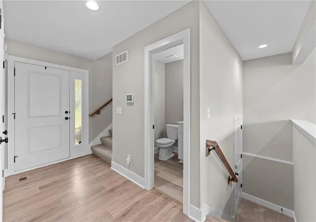 4th image of 506 W Lawrence St, Spring Hill, KS 66083 | MLS# 2633447