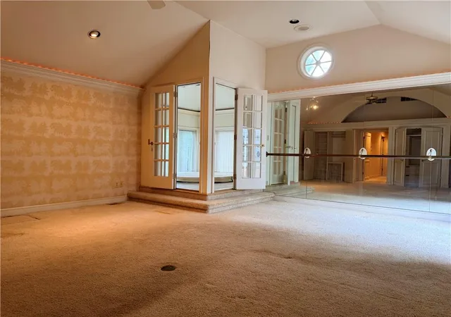 4th image of 735 Sunset Dr, Lawrence, KS 66044 | MLS# 2633463